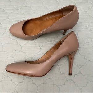 Corso Como Neutral Leather Round-toe Pumps — size 9.5